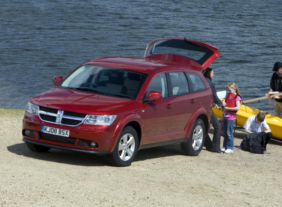  Dodge Journey 2008 года  (UK) (фото 9 из 30)